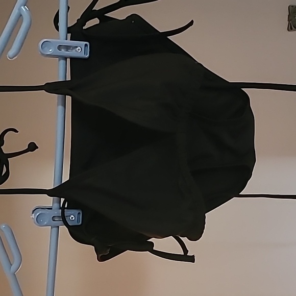 Black Triangle Top Bikini & Bottom - Picture 2 of 5